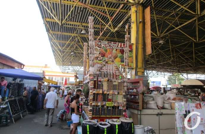 Привоз Август