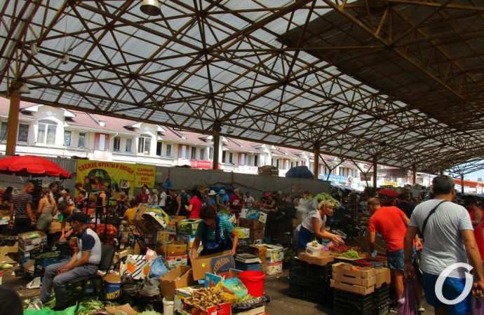 Привоз Август