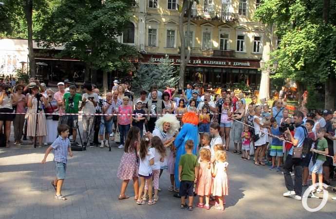 комедиада маски в горсаду