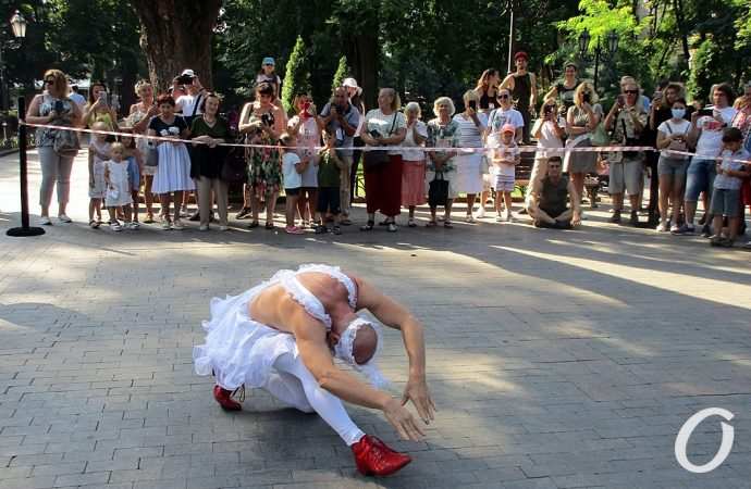 комедиада маски в горсаду