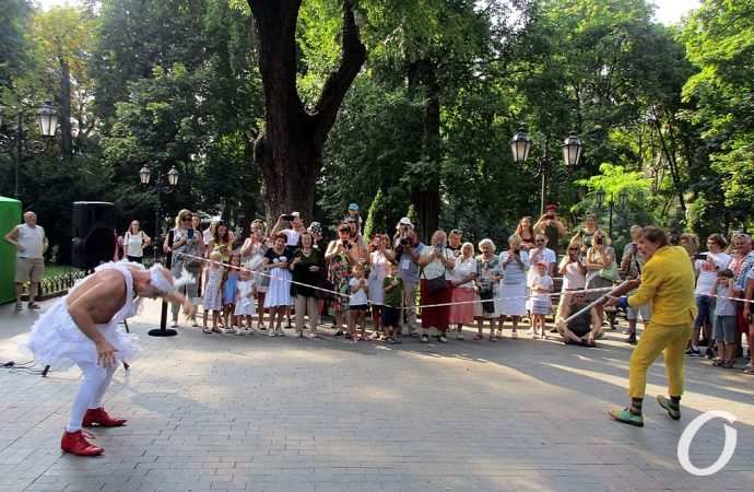 комедиада маски в горсаду