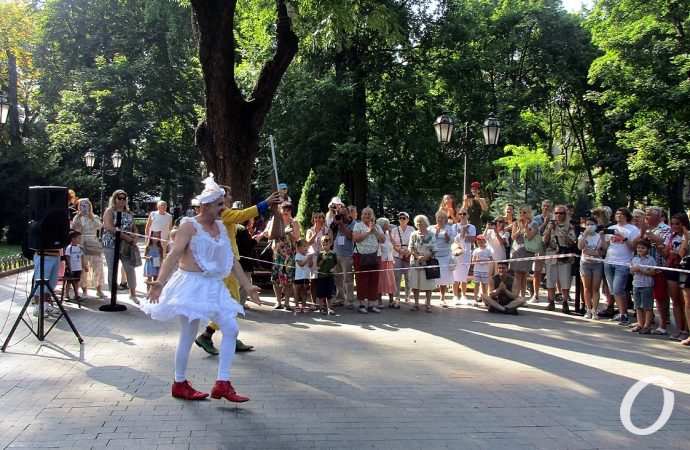 комедиада маски в горсаду