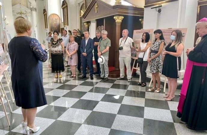 выставка в одесском соборе12