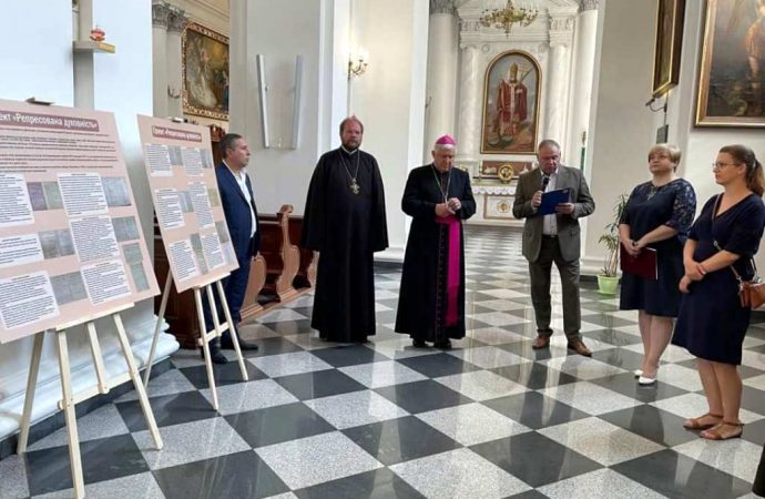 выставка в одесском соборе9