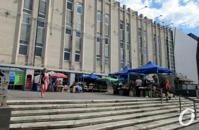 торговля у Привоза3