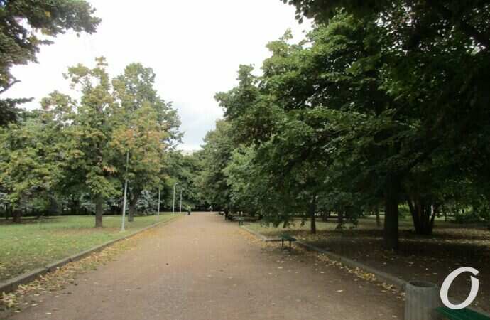 сквер-мемориал у ОГА10