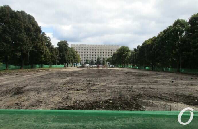 сквер-мемориал у ОГА13