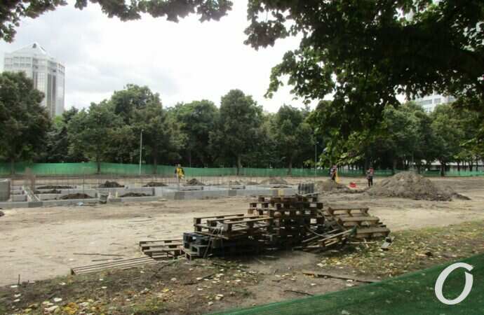 сквер-мемориал у ОГА7