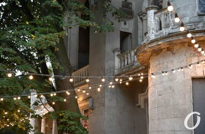 Замок монстров11