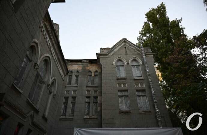 Замок монстров23