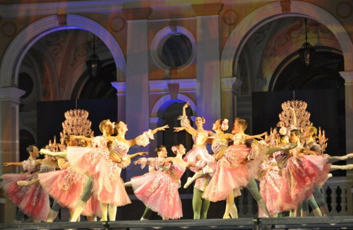 open-air балет на Театральной площади