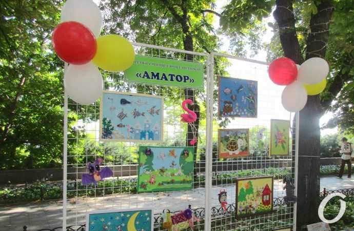 ярмарка на приморском