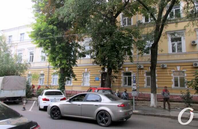 пастера парковка елочкой