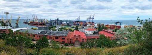 Красные пакгаузы в Одесском порту снова сдают в аренду: аукцион провалился