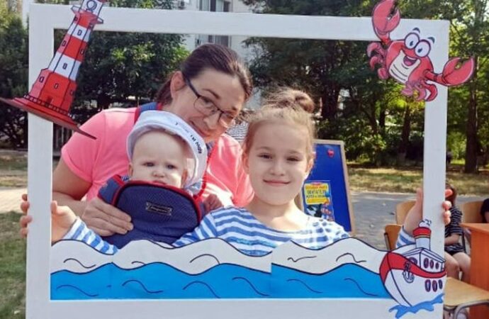 Дети, книги, тельняшки: в Одессе прошел «полосатый» фестиваль (фото)
