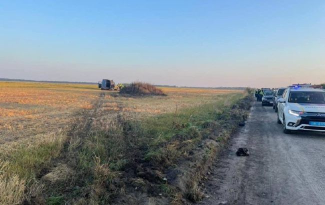 На Киевской трассе попал в аварию автобус с паломниками: есть жертвы