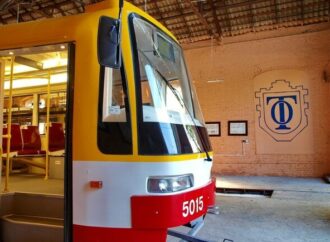 В Одессе временно не ходит трамвай №12: что случилось?
