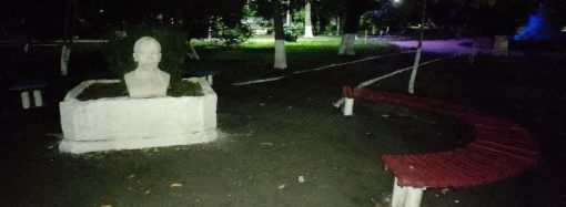 В Одесской области, недалеко от мавзолея, обнаружили бюст вождя