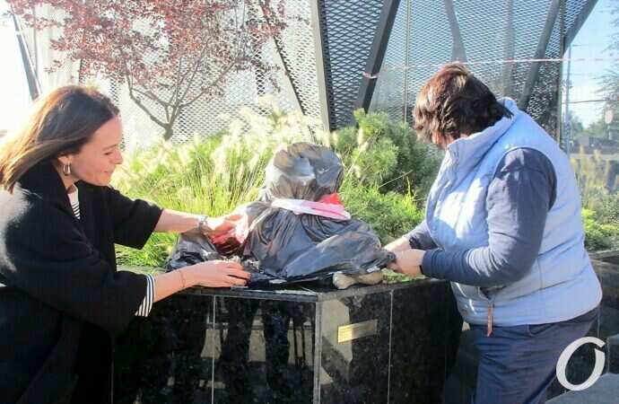 Скульптура Шуры-Мурры в Одессе, открытие3