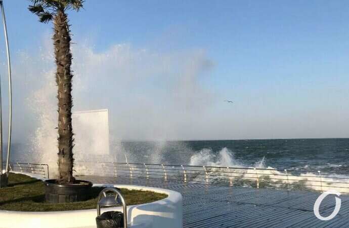 Шторм на Ланжероне2