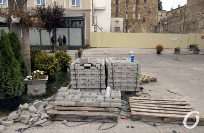 Красный переулок, плитка7