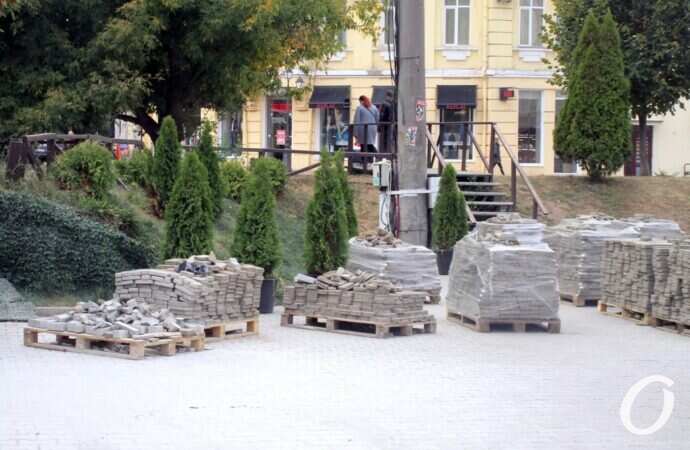 Красный переулок, плитка8