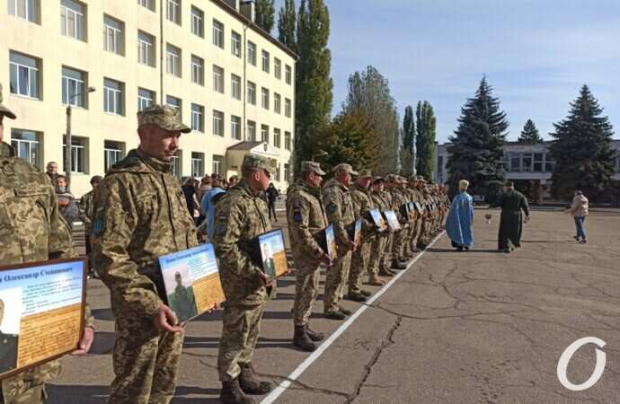 Поздравление бойцов 28-й мехбригады11