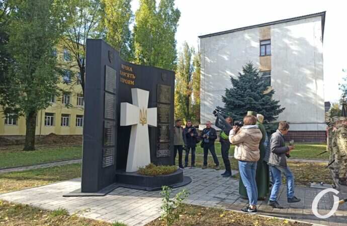 Поздравление бойцов 28-й мехбригады16