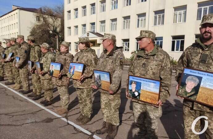 Поздравление бойцов 28-й мехбригады3