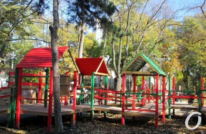 Алексеевский сквер октябрь 2021