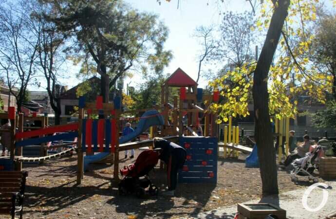 Алексеевский сквер октябрь 2021