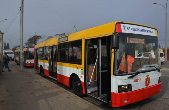 В Одессе пустили первые электробусы: график движения и маршрут (фото)