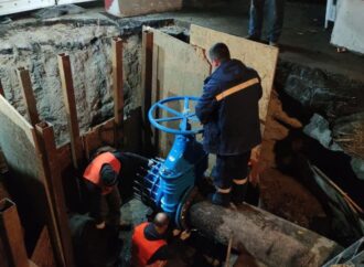 «Инфоксводоканал» досрочно завершил работы и вода появилась в домах многих одесситов (видео)