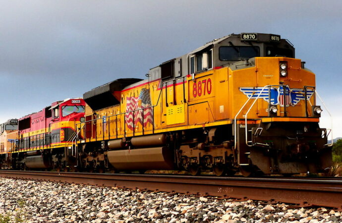 грузоперевозки поездом