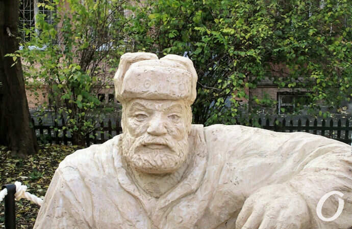 памятник каменоломам3