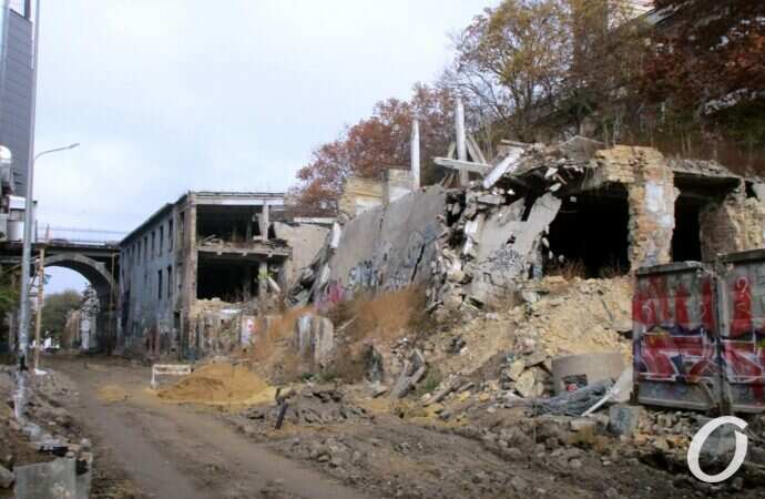 ремонт Деволановского спуска