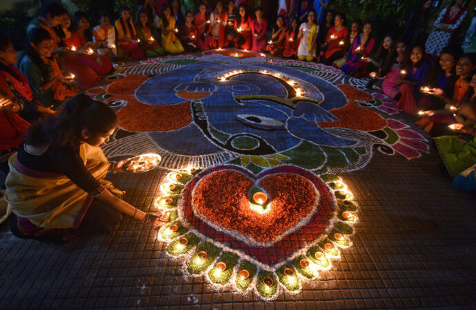 Сегодня фестиваль огней в Индии — что это за праздник?