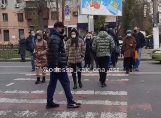 В Одессе перекрыли Фонтанскую дорогу: что толкнуло на это людей