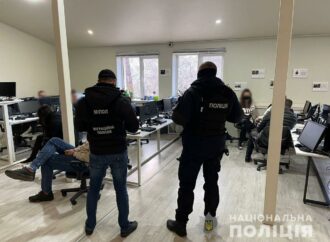 Одесская полиция закрыла две «фабрики» по снятию денег с карт иностранцев