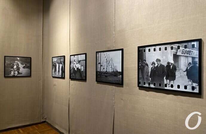Выставка 100-летних фото Одессы11
