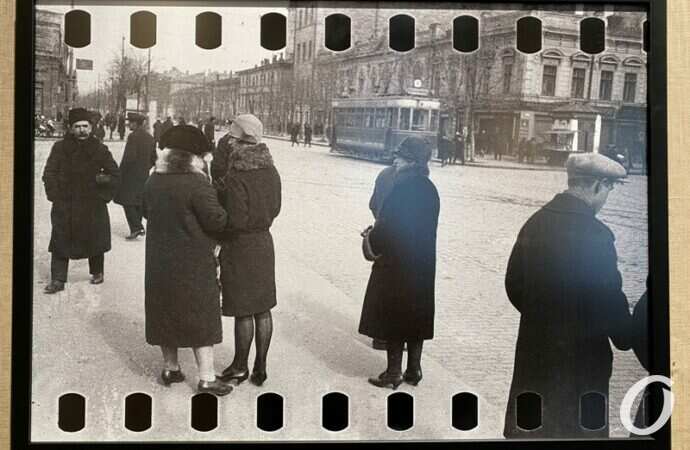 Выставка 100-летних фото Одессы17