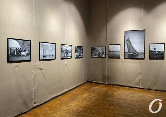 Выставка 100-летних фото Одессы7