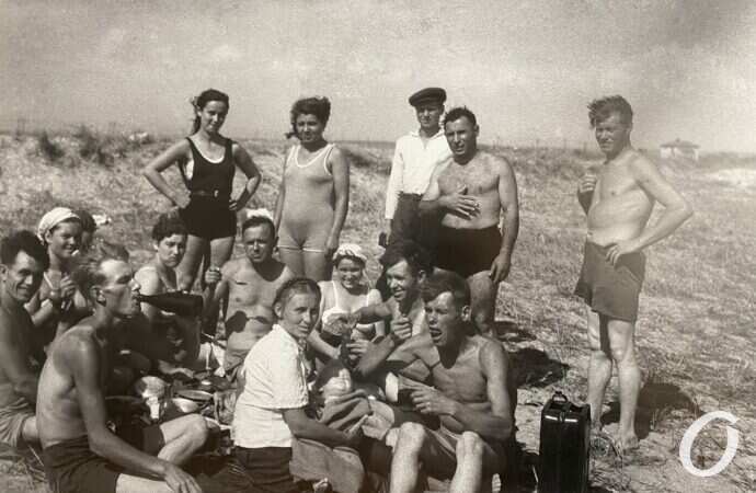 Выставка 100-летних фото Одессы9