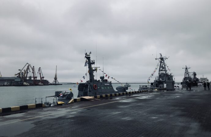 Выставка военной техники, Одесса, Морвокзал 06.12.2021-14