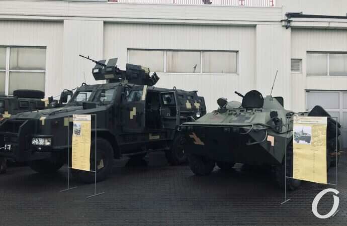Выставка военной технии, Одесса, Морвокзал 06.12.2021-15