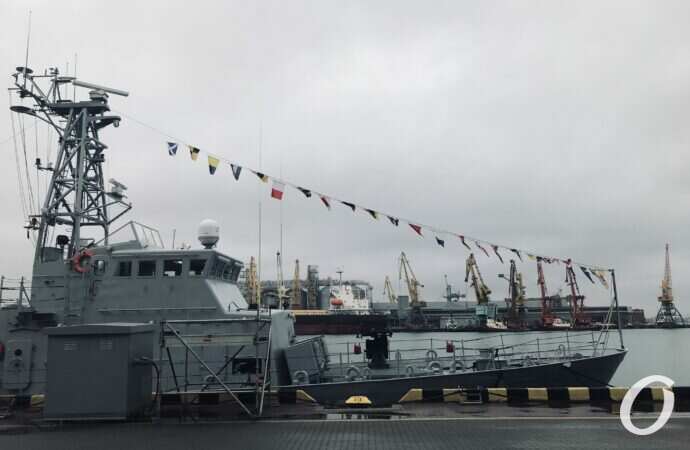 Выставка военной технии, Одесса, Морвокзал 06.12.2021-16