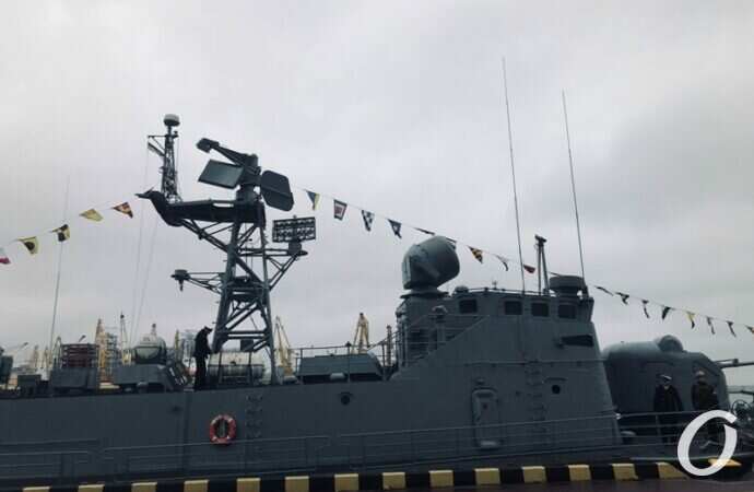 Выставка военной ехники, Одесса, Морвокзал 06.12.2021-29