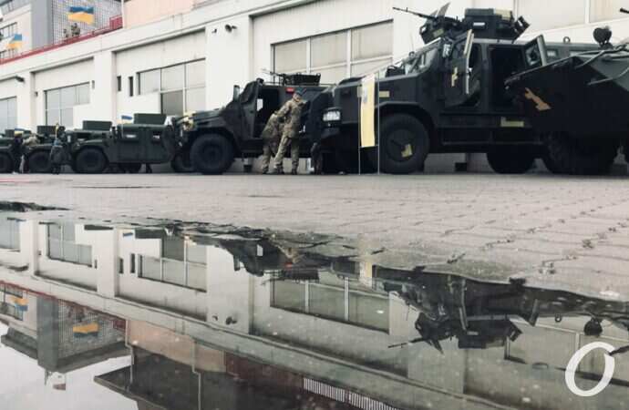 Выставка военной техники, Одесса, Морвокзал 06.12.2021-8