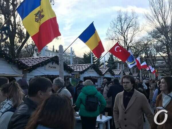 Дипломатическая ярмарка в Горсаду13