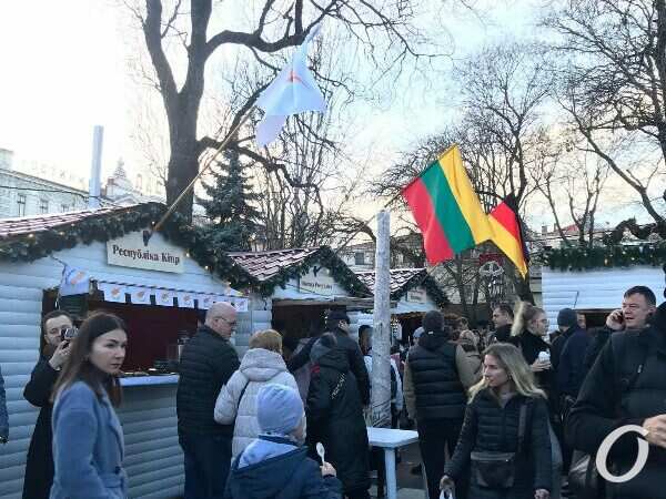 Дипломатическая ярмарка в Горсаду3